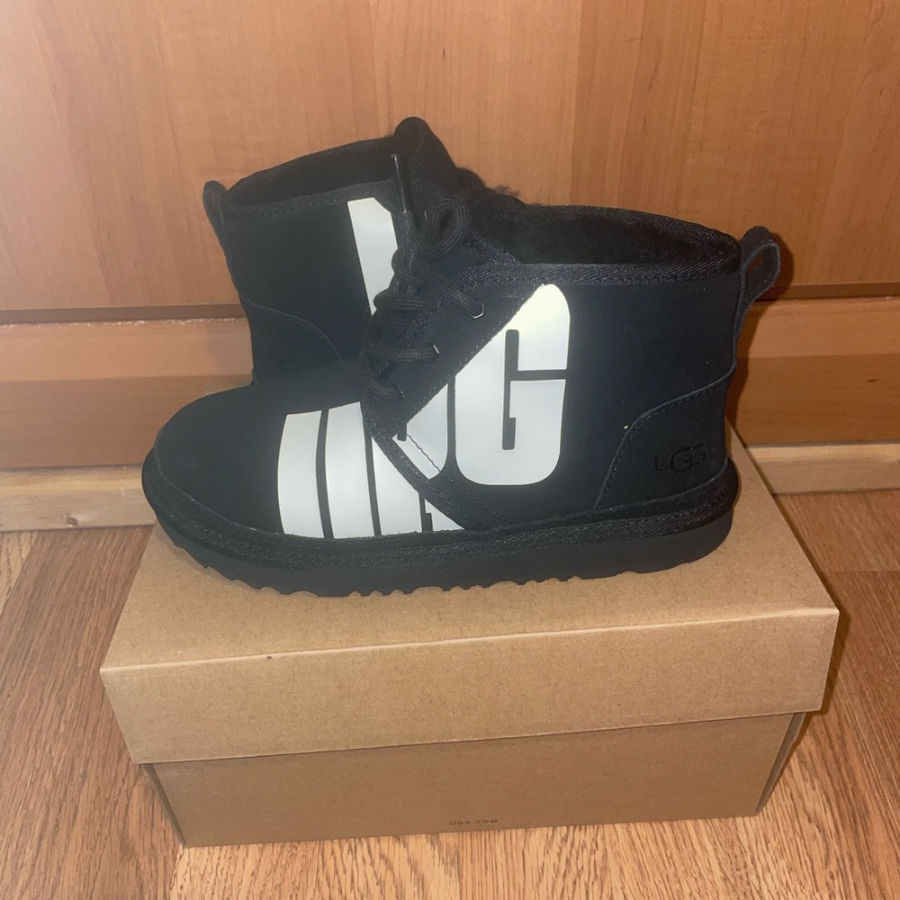 Neumel Uggs